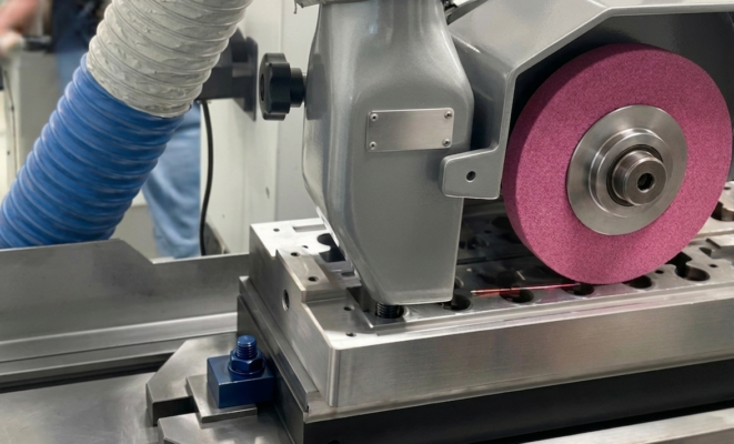 Đá mài phẳng 400x50x127 PA46K hạt mài hồng chuyên dùng cho máy mài công nghiệp mài thép cứng và inox.